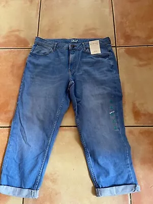 Marks And Spencer’s Cropped Denim Jeans With Turn Ups…Size 14 With Labels • £5.60