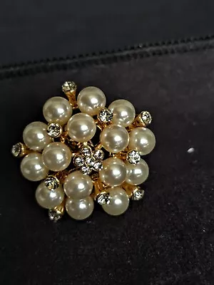 Vintage Floral Imitation Pearl N Rhinestones Goldtone Sizeable Ring. • $15.99