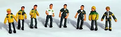 8 Paramedics Ambulance F275 UNPAINTED OO Scale Langley Models Kit People Figures • £11.17