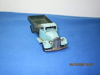 VINTAGE 1930s TRIANG-MINIC TIN WIND UP STAKE TRUCK • $11.50