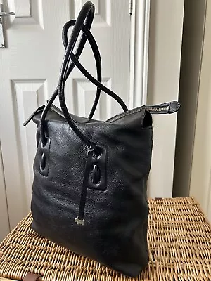 🌺 FAB QUALITY Radley Black Real Leather Zip Top Tote / Shoulder Hand Bag 🌺 • £0.99