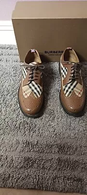 Burberry Men Shoes • $255