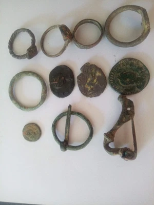 £0.99 • Buy Roman Coins  .. Rings Brooches Job Lot