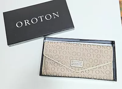 OROTON Ladies Melanie Texture Travel Clutch Preloved • $22