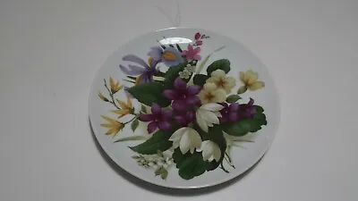 Vintage AK Kaiser Germany Floral Collector Plate #33 • $17.50