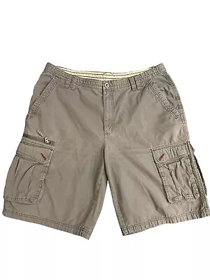 Columbia Mens Size 38 Cargo Shorts Green RN-69724 Lots Of Pockets Zippered • $14.99