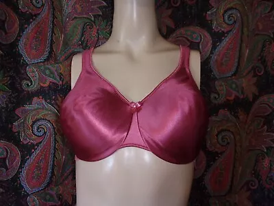 Vintage Vanity Fair Bra Second Glance SATIN Lace Trim Underwire 36DD #75-171 • $18.99