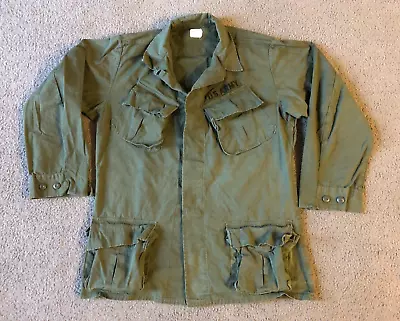 VTG 60s U.S. Military Vietnam War Era Slant Pocket OG-107 Cotton Coat - Medium • $70