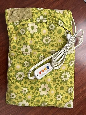 VINTAGE General Electric  HEATING PAD & ORIGINAL FLORAL COVER  NOT WORKING • $13