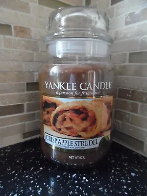 Yankee Candle 22oz (Crisp Apple Strudel) Gift Wrapped • £32