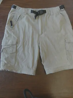 BC Clothing Men's 32  Cargo Shorts MISSING PANT LEG COMPONENT • $8.50