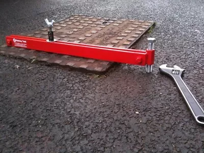 Mustang Manhole Seal Breaker Cover Break MADE IN THE UK Drain Cover DQ8 • £105