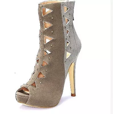 NEW! Victoria's Secret Diamond Cut-out Bootie 9 • $99.99