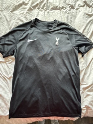 £15 • Buy Tottenham Black Training Top