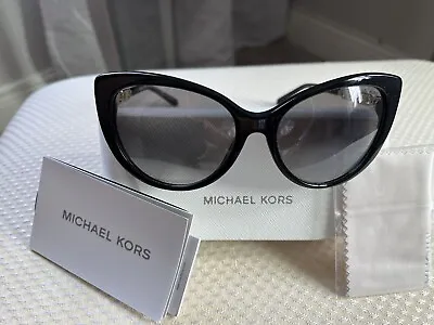 NEW Women Michael Kors Sunglasse Black Frame W/grey Gradient Lenses & Gold Chain • $51