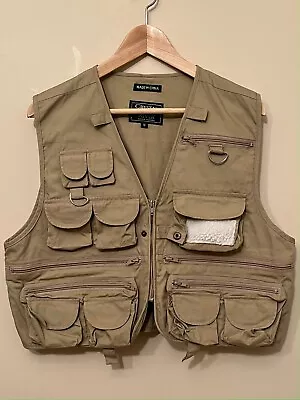 Crystal River Men's Fly Fishing Vest Medium Khaki 27 Pockets Hunting Vest • $39.95