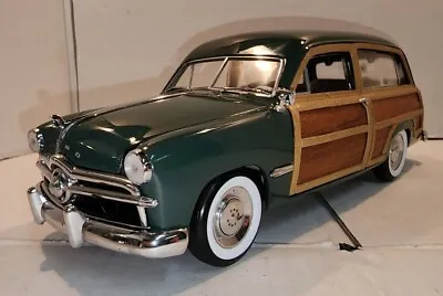 Motor City Classics 1:18 1949 Ford Woody Wagon Meadow Green REAL WOOD LOOK!! • $59