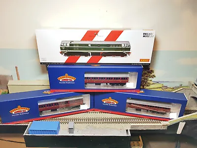 R30120TP Hornby/Bachmann (1960's) Class 31 Suburban Train Pack • £255