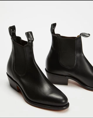 $300 • Buy RM Williams Lady Yearling Size 10 (new In Box)