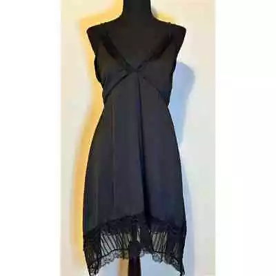 Black Zara Lace Dress • $18