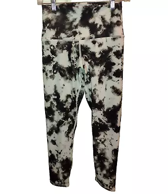 Evolution & Creation High Waisted B&W Tie Dyed Look Capri Leggings Size Small • $7