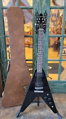 Gibson 80's Flying V Electric Guitar In Ebony Black With Case • $1989.99