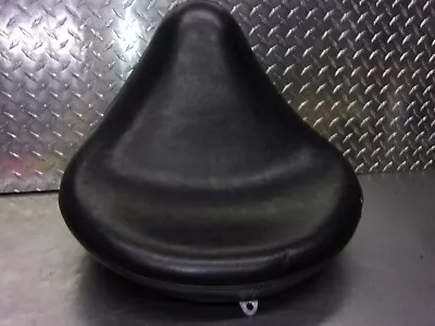$89.50 • Buy 381 H Yamaha Vstar 1100 Classic 2009 Oem   Front Seat  