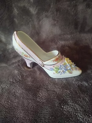 Vintage  Pump Shoe With Victorian Design Porcelain Figurine  • $18