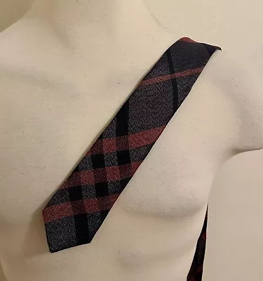 Burberry London Plaid Nova Check Silk & Linen Neck Tie • $59.99