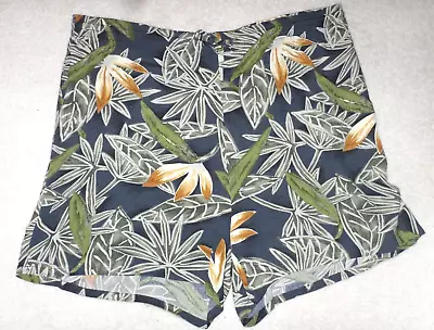 Tommy Bahama Green Floral Shorts Misses Medium ** Clearance Price $7.50** • $7.50