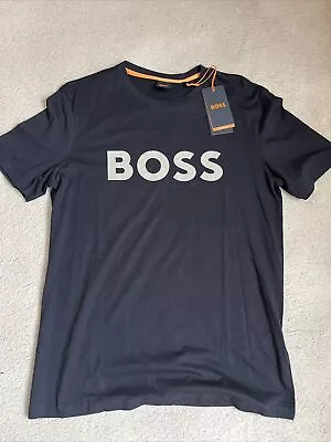 Hugo Boss T-shirt Size M • £10