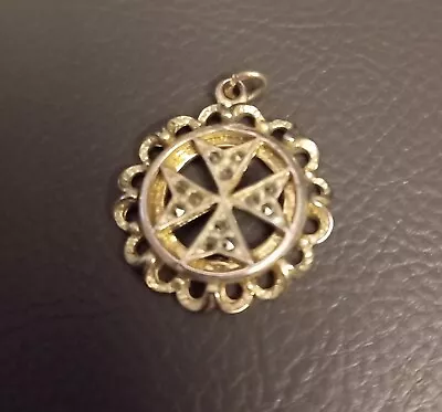 Round Maltese Cross Pendant No Chain • £6