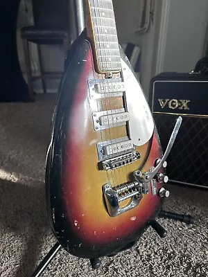 VOX MARK VI WITH  CASE Electric Teardrop Guitar 1966 Sunburst Made In Italy • $2499