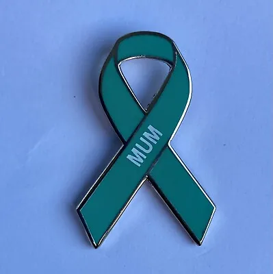 *NEW* Ovarian Cancer ‘ MUM’ Awareness Teal Ribbon Enamel Badge / Brooch.Charity. • £3.99