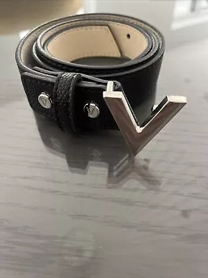 VALENTINO DIVINA BLACK ICONIC V BELT WITH SILVER TONE HARDWARE 100cm • £20