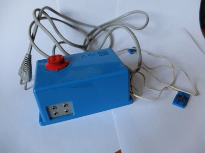£4.99 • Buy Vintage LEGO 12V TRANSFORMER For 220V & WIRE Contact Base  Part Nos. 741, 2913