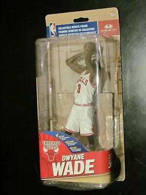 Dwyane Wade Chicago Bulls NBA Series 30 Gold Chase Figure 466/500 McFarlane • $29.95