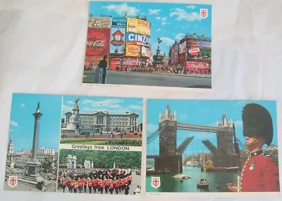 Set Of Three Vintage London Postcards - Capital Souvenirs Borough Of Camden • £9.95