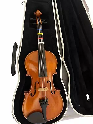 Yamaha AV7 Student Violin 4/4 Size - Brown • $115