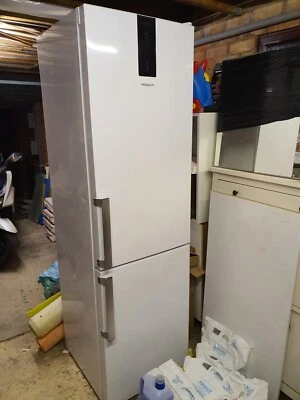 £200 • Buy Hotpoint H7NT911TWH1 Freestanding Fridge Freezer