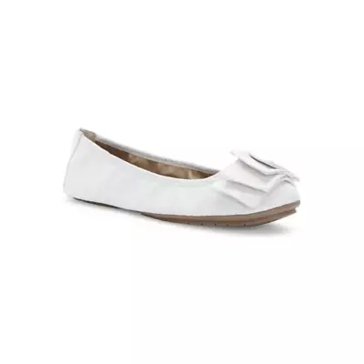 Me Too Women's Lilyana White Snake Leather Flat • $39.99