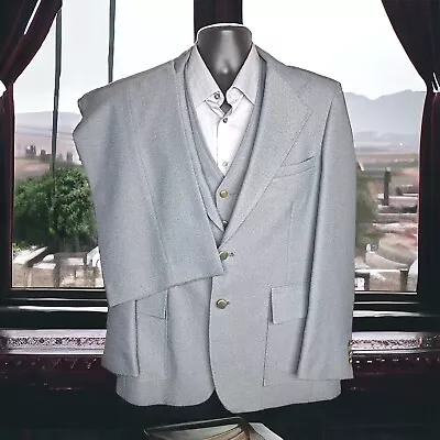 Vintage Haggar 3 Piece Suit Mens 42R 34X31 Gray Gold Button • $100