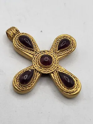 Late Medieval Gold Cross Pendant  15en 17en Century AD • £1550