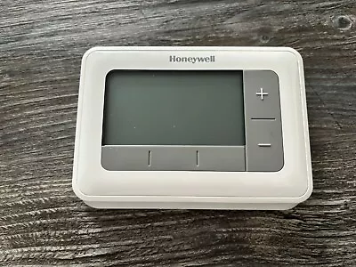 Honeywell T4 Wireless Programmable Thermostat • £35