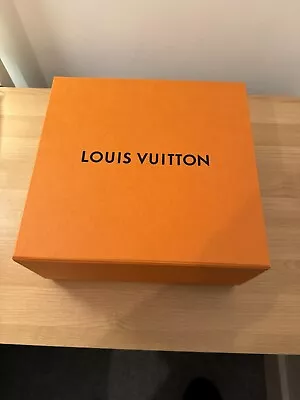 Louis Vuitton Magnetic Empty Box. 26cm-25cm-13cm • £7.50