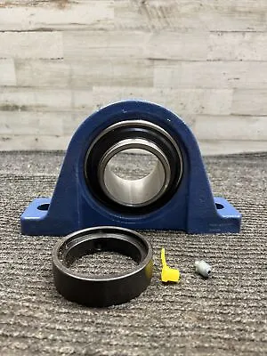 NOS P2BL 207-WF - SKF - Pillow Block VBall Bearing Unit  • $100