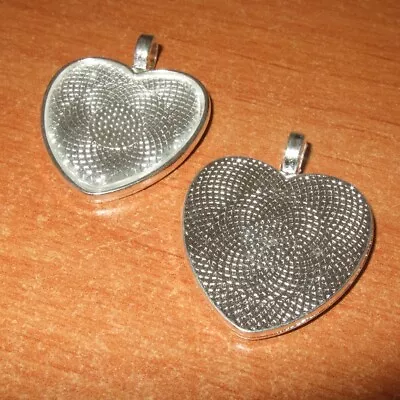 £2.49 • Buy NEW HEART ANTIQUE SILVER  CAMEO CABOCHON PENDANT SETTING TRAY 25mm X 25mm C38