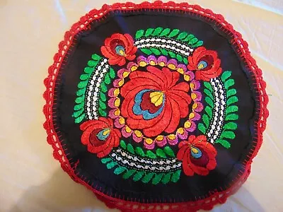 HUNGARIAN Vintage HANDEMBROIDERED ROUND TABLECLOTH W. MATYO Pattern  14   • $31.99