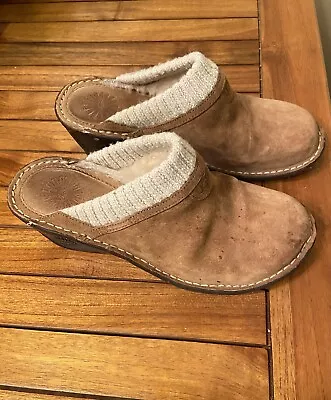 UGG Australia Gael Shearling Lined Womens Size 9 Mules Clogs Brown Suede • $38