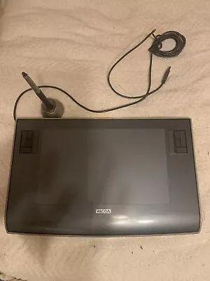 WACOM INTUOS3 PTZ-631W GRAPHICS TABLET AND Intuos 3 Grip Pen With Stand • $14